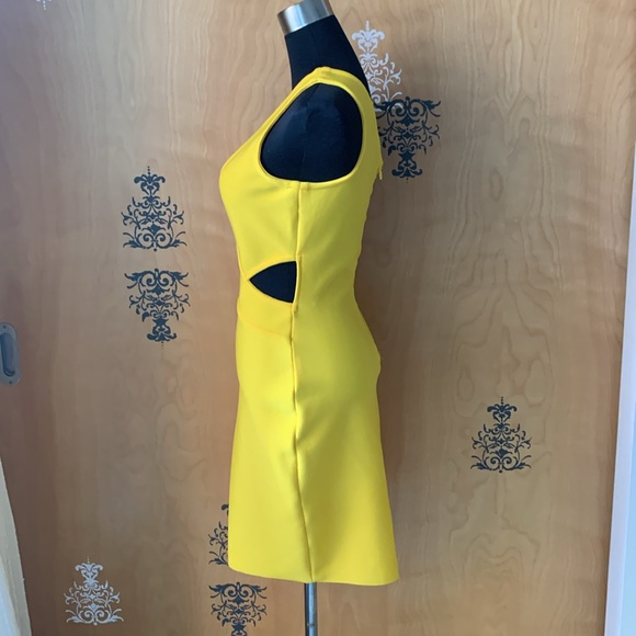 NEW - GORGEOUS Sexy Cut-Out Dress in Bright Yellow - Picture 4 of 14